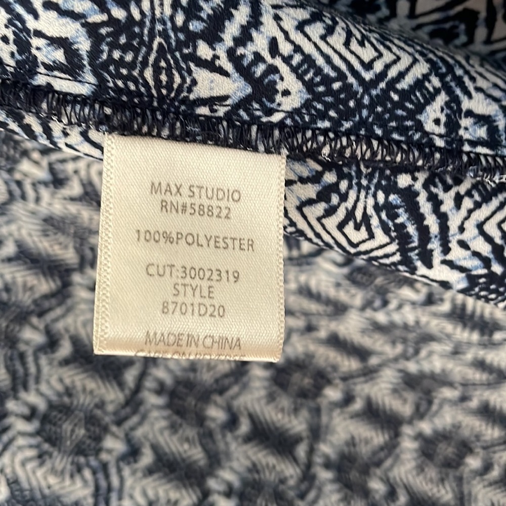Max Studio Shawl - Picture 6 of 6